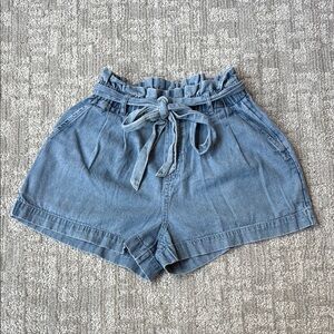 American Eagle Tie Woman’s Denim shorts